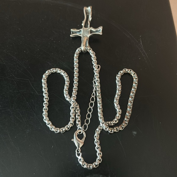 Necklace - Picture 2 of 2